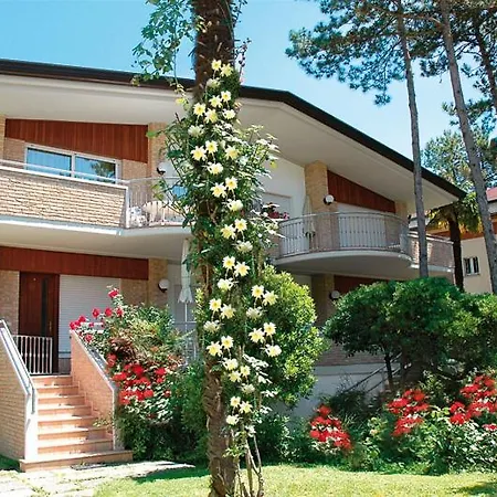 Villa Anny Lignano Sabbiadoro Esterno foto