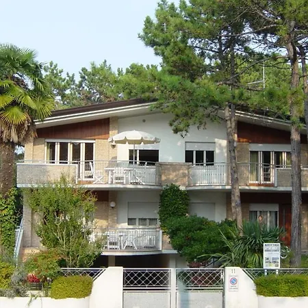 Villa Anny Lignano Sabbiadoro Esterno foto