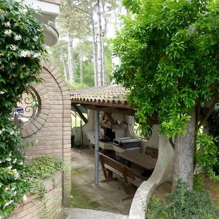 Villa Anny Lignano Sabbiadoro Esterno foto