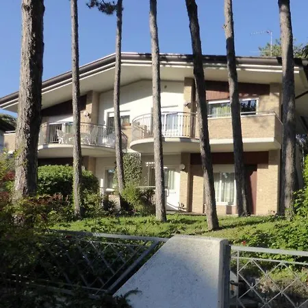 Villa Anny Lignano Sabbiadoro Esterno foto